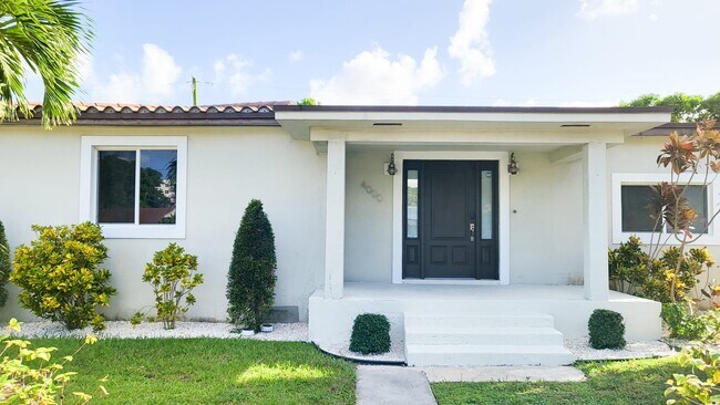 Primary Photo - 4000 NW 4th Terrace