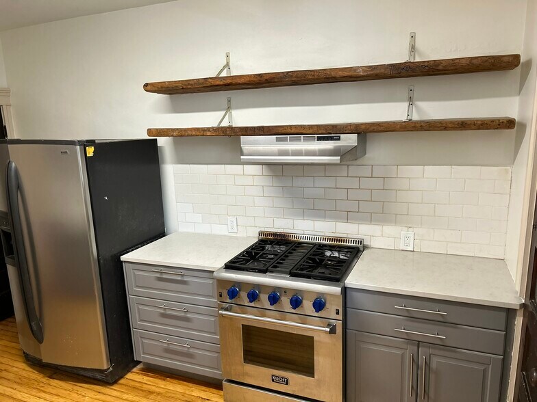 Building Photo - 103 E 32nd St