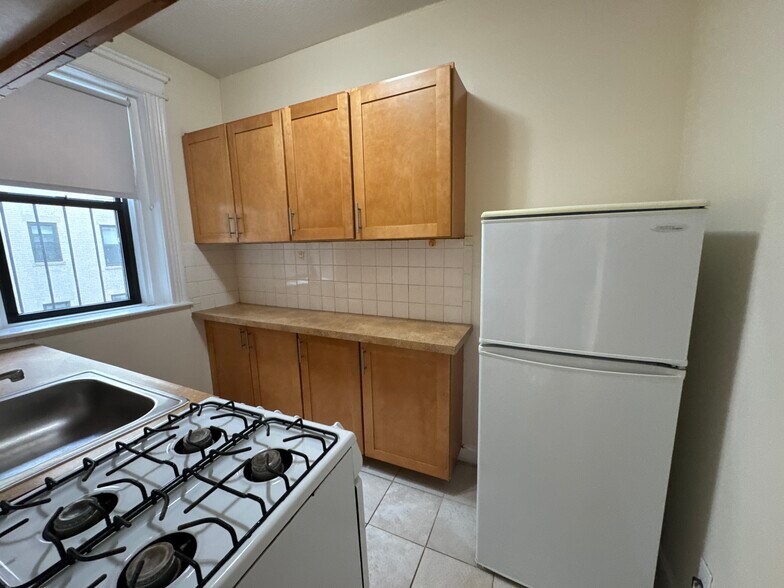 Building Photo - 1188 Commonwealth Ave