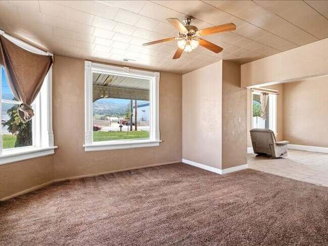 Building Photo - North Salt Lake 4 bed 3 bath home
