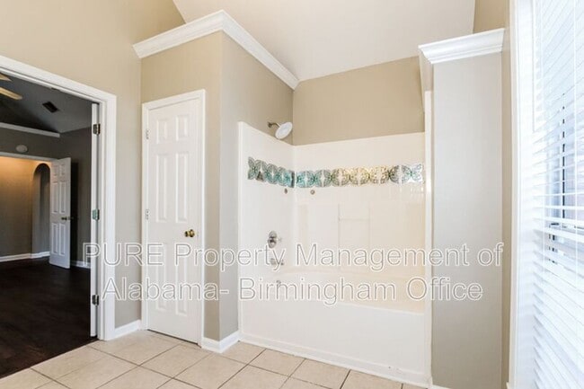 Building Photo - 108 Flagstone Ln