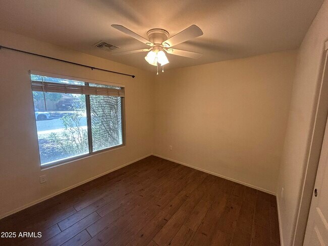 Building Photo - 14017 N 38th Dr