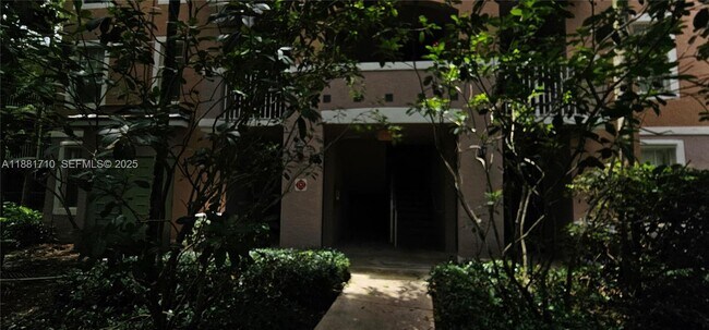 Building Photo - 6692 W Sample Rd