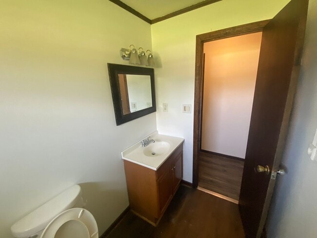 Building Photo - 115 Blair St