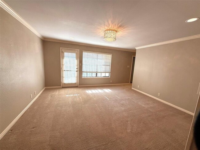 Building Photo - 6503 Robbie Creek Cove