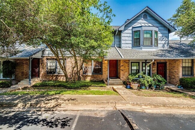 Building Photo - 1411 Gracy Farms Ln