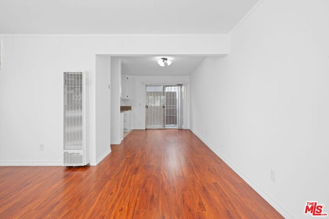 Building Photo - 2109 S Marvin Ave