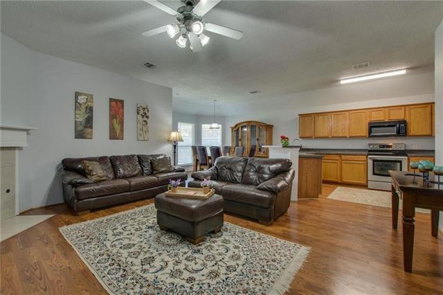 Building Photo - 9928 Carter Dr
