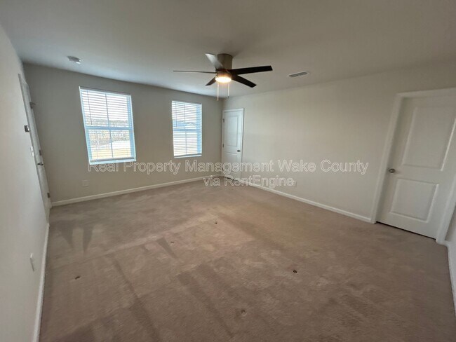 Building Photo - 262 Hunting Wood Dr