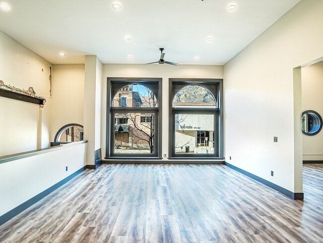 Building Photo - 120 W 9th St