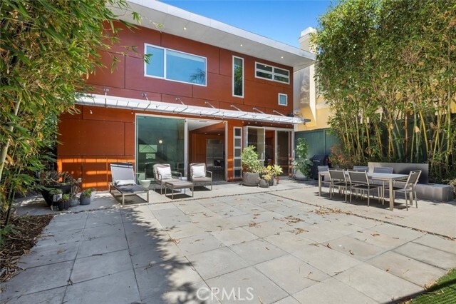 Building Photo - 604 33rd St