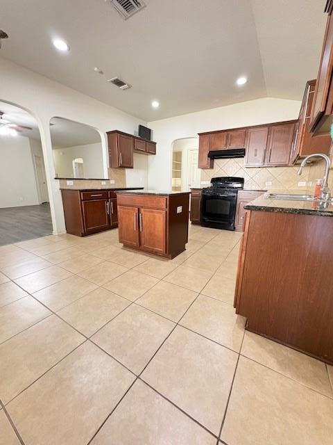 Building Photo - 11124 Friendship Dr