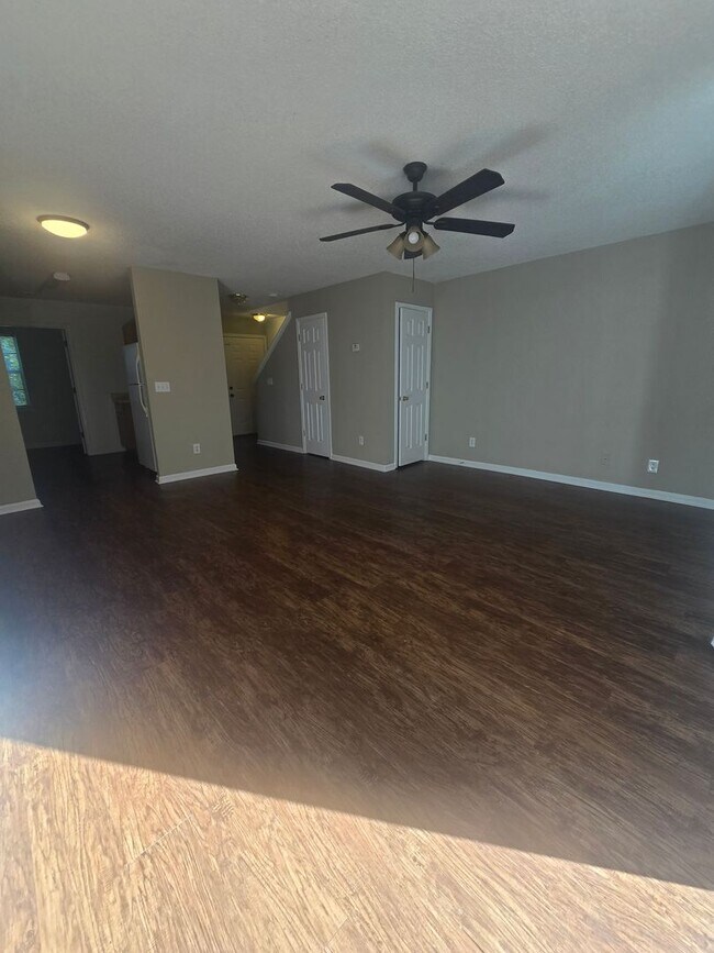 Building Photo - Savannah 2 Bed Townhome for Rent