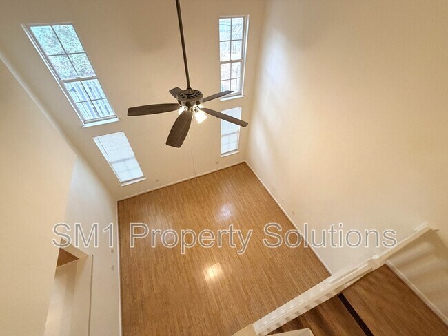 Building Photo - 5106 Bartholomew's Ln