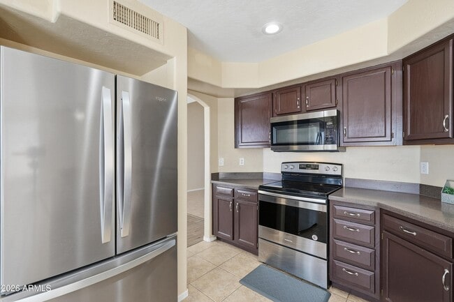 Building Photo - 12848 S 45th St