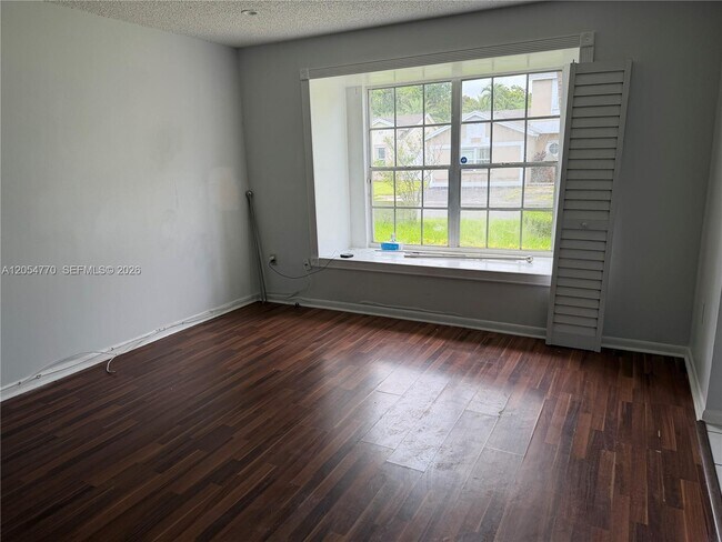 Building Photo - 14444 SW 92nd Terrace