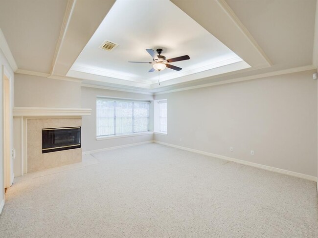 Building Photo - 14211 Woodville Gardens Dr