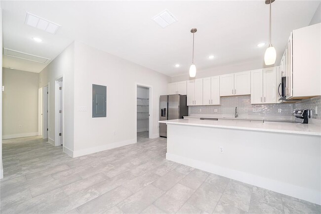 Building Photo - 1661 Cumin Dr