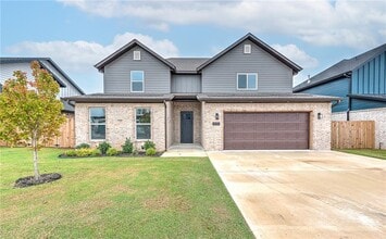 Building Photo - 1850 Momi St