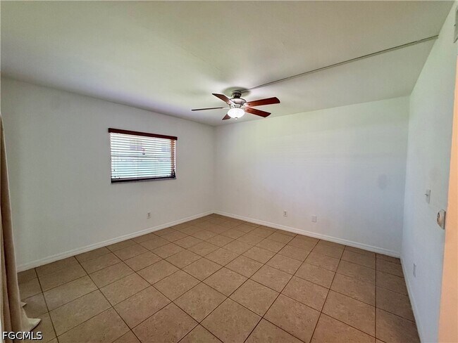 Building Photo - 1429 Cape Coral Pkwy W
