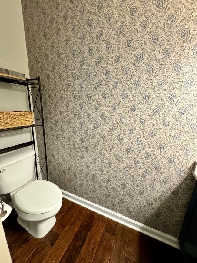 Building Photo - 4 Bedrooms with Finished Basement and Bonus Room!