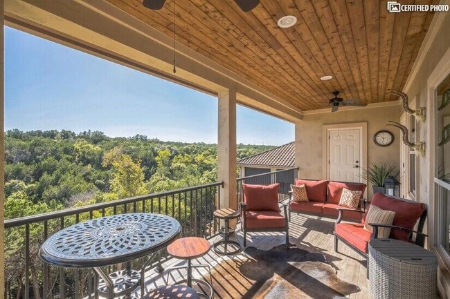 Building Photo - 505 Heron Dr