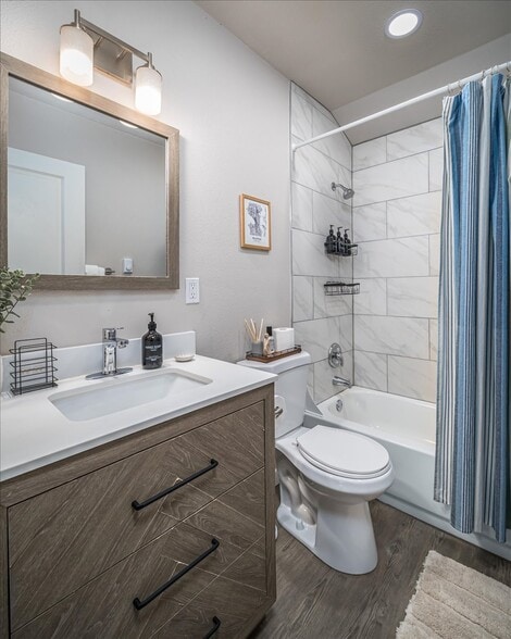 Building Photo - 210 SW 104th St