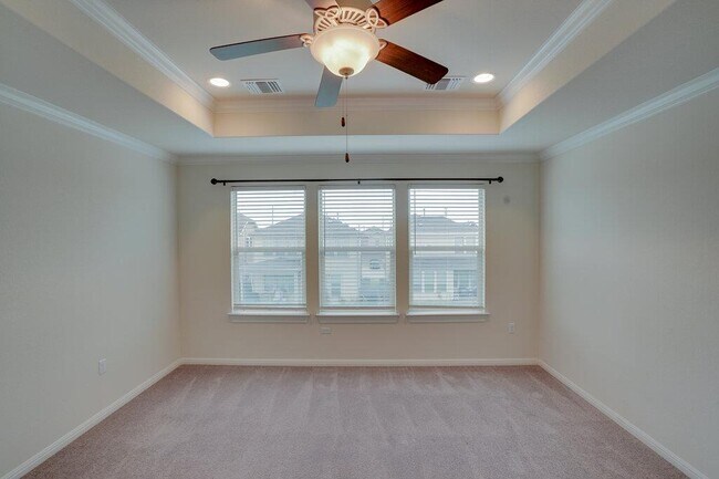 Building Photo - 14005 Hedera Dr