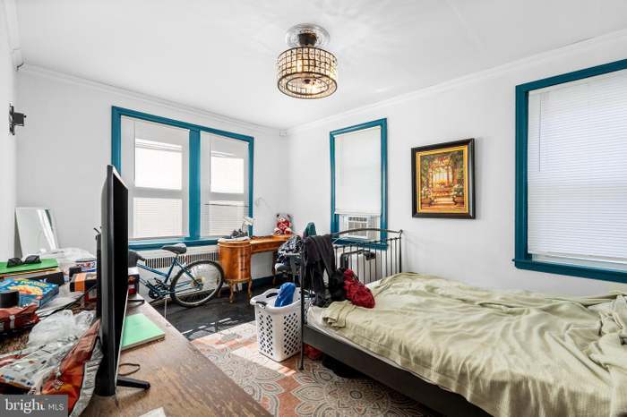 Rear Bedroom - 5734 Woodbine Ave