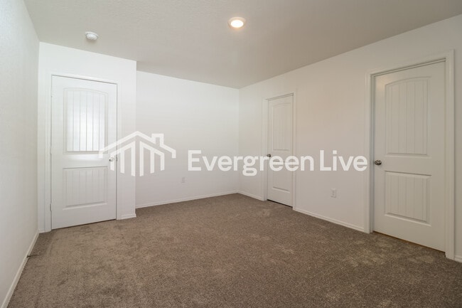 Building Photo - 31 Sourdough Crk Ln