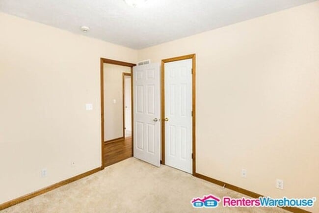 Building Photo - Beautiful 3 bed, 2.5 baths in Kearney. Ava...