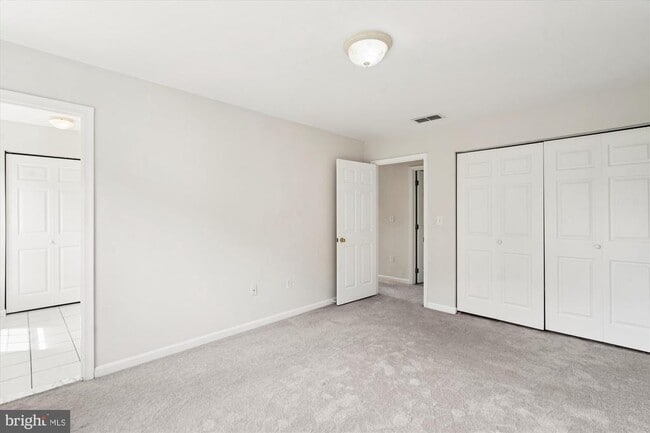 Building Photo - 1623 Chesapeake Ln