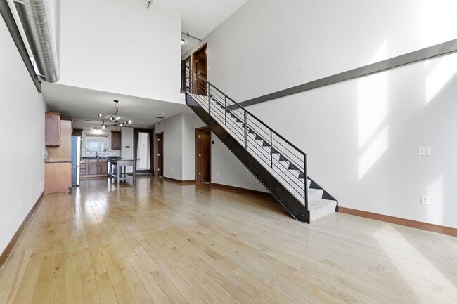 Building Photo - *Rarely Available* 3 Bedroom 2 Bathroom Penthouse At The Sexton Lofts!