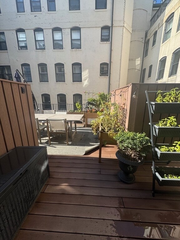 Building Photo - 416 Commonwealth Ave