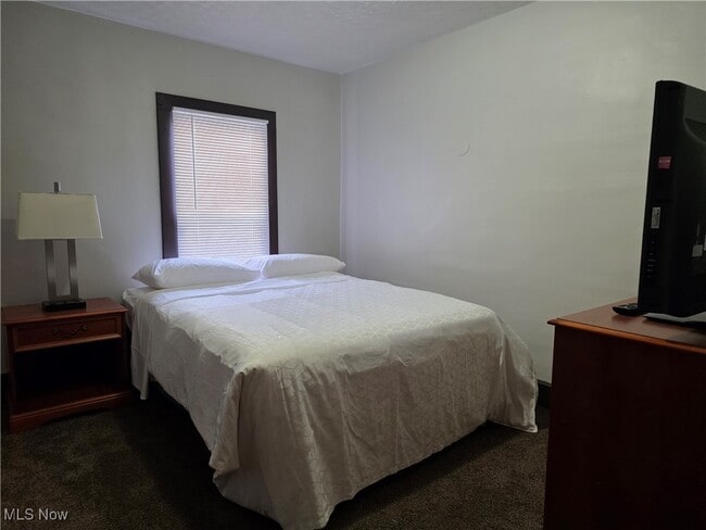 Building Photo - 823 Beatty Ave