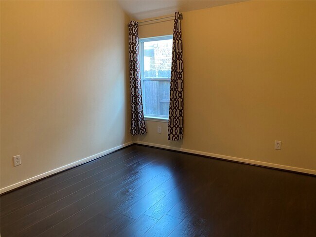 Building Photo - 22055 Canyonwood Park Ln