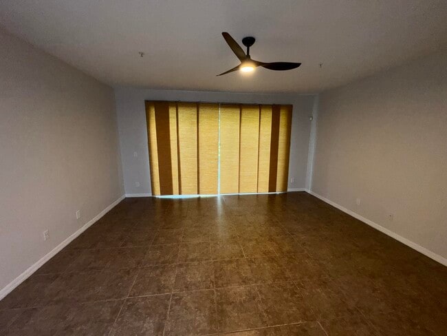 Building Photo - 971 Pipers Cay Dr