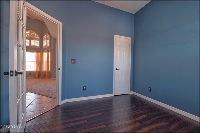 Building Photo - 6300 Franklin Vista Dr