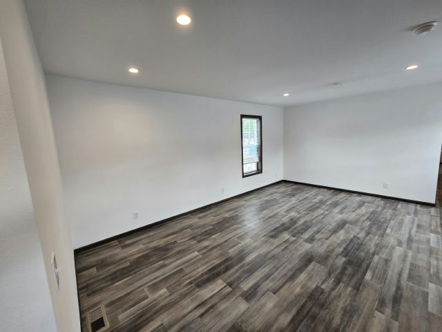 Building Photo - 369 Brutus Dr
