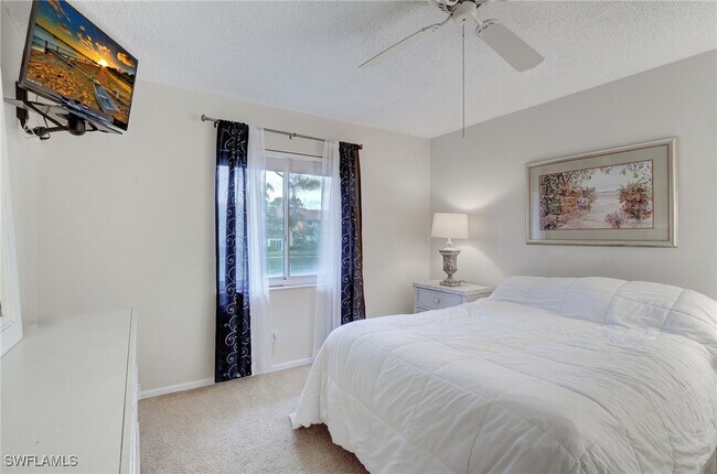 Building Photo - 5875 Cobblestone Ln