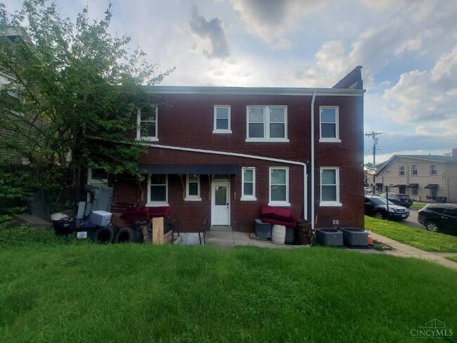 Building Photo - 5368 Carthage Ave