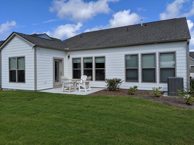 Building Photo - 6443 Torino Ln