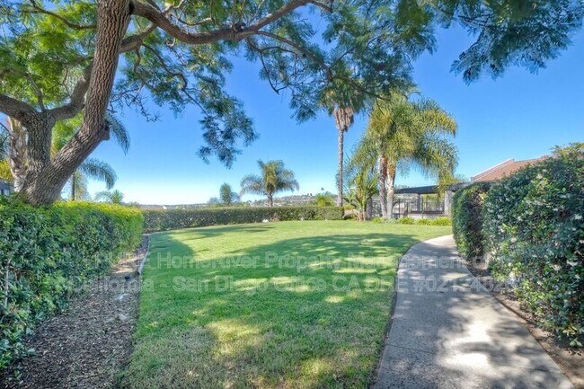 Building Photo - 2415 La Costa Ave