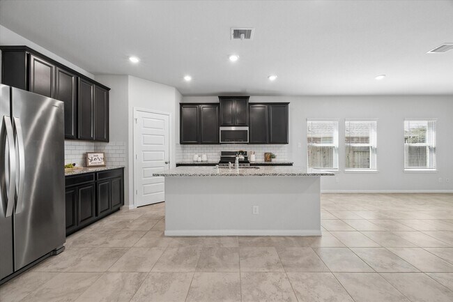 Building Photo - 6083 Pearland Pl