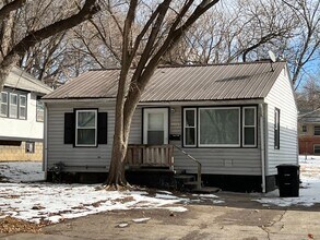 Building Photo - Remodeled 2BR Home in Central Park!
