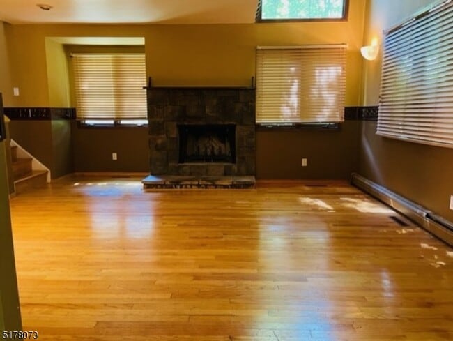 Building Photo - 17 Village Way