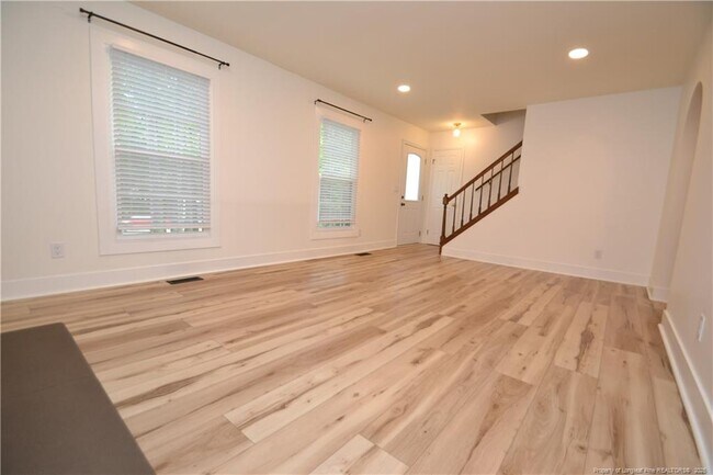 Building Photo - 1436 Lake Pine Dr