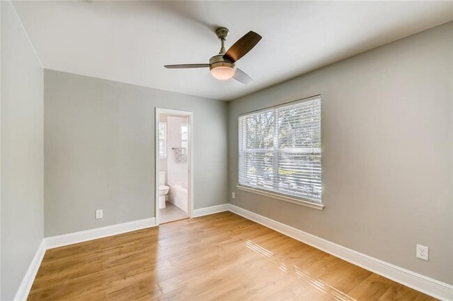 Building Photo - 6108 Skahan Ln