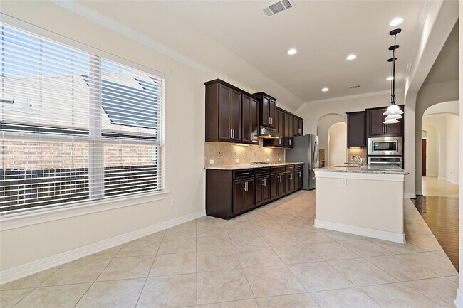 Building Photo - 8704 Old Corral Cove