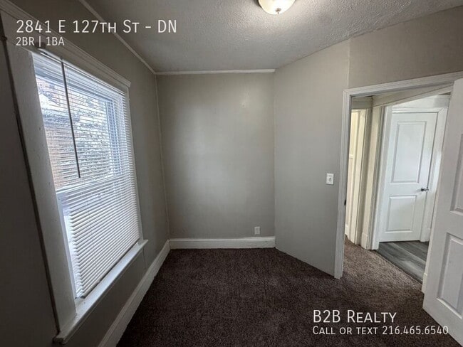 Building Photo - 2841 E 127th St